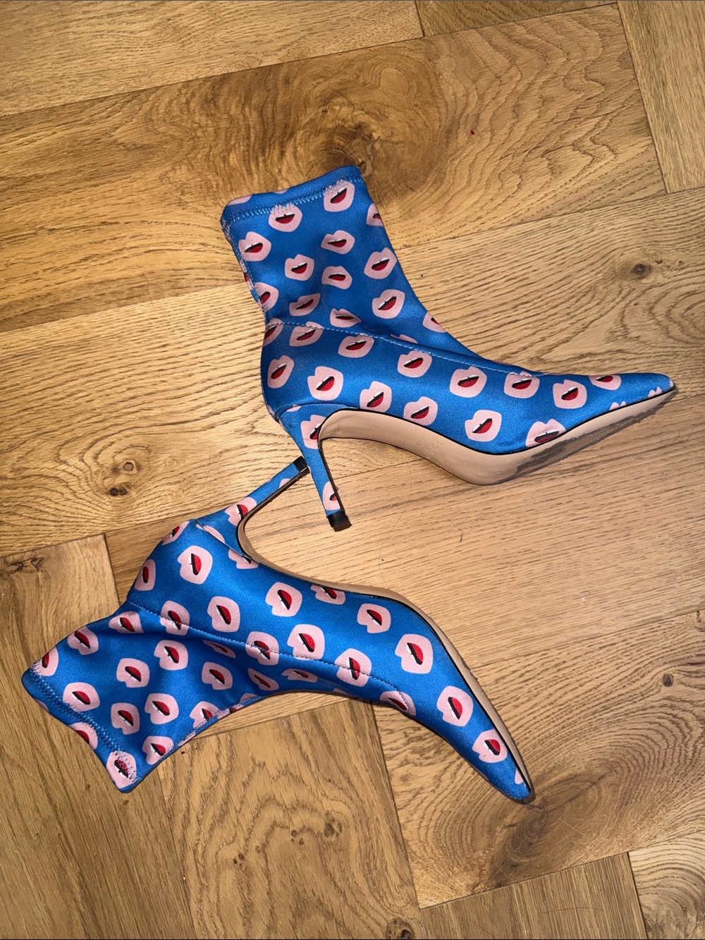 Zara Blue Lip-Print Stretch Neoprene Sock Booties